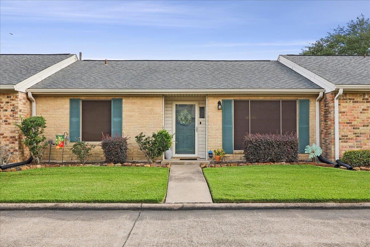 Property Photo:  1006 Park Meadow Dr.  TX 77706 