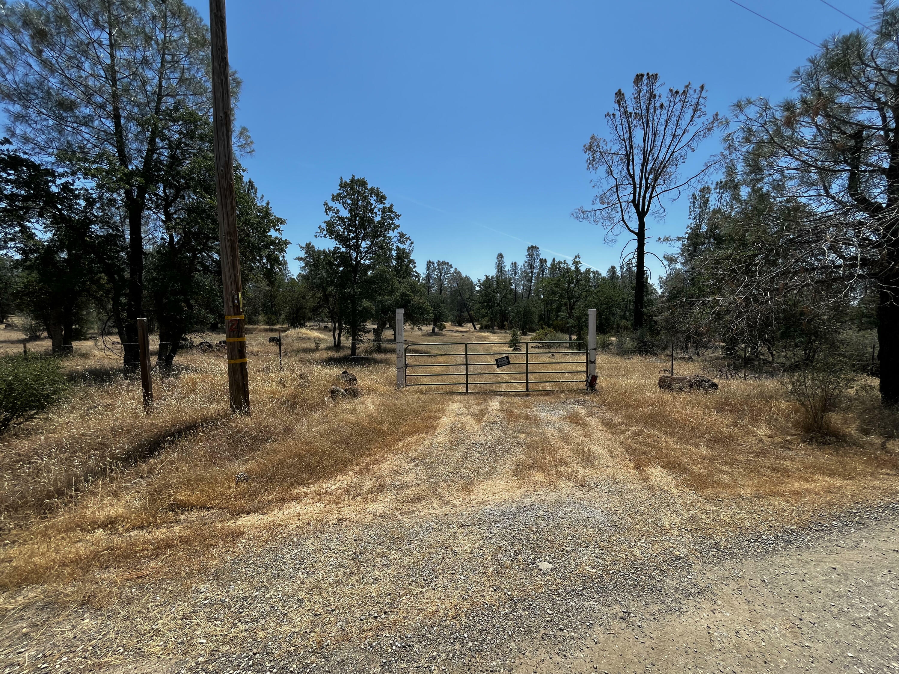 Property Photo: Hobart Road CA 96088
