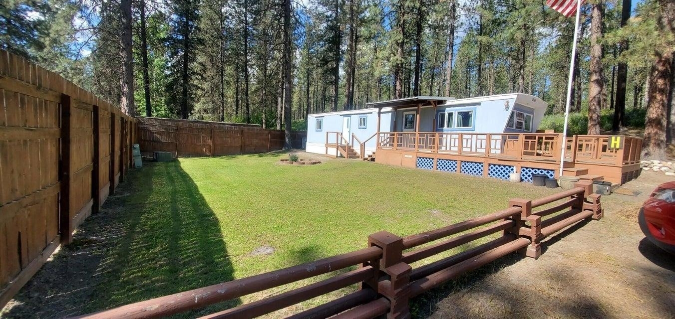 Property Photo: 20-#H Roosevelt Rd WA 99141