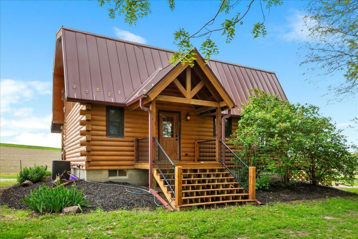 Property Photo: 2920 Waubonsie Avenue IA 51653