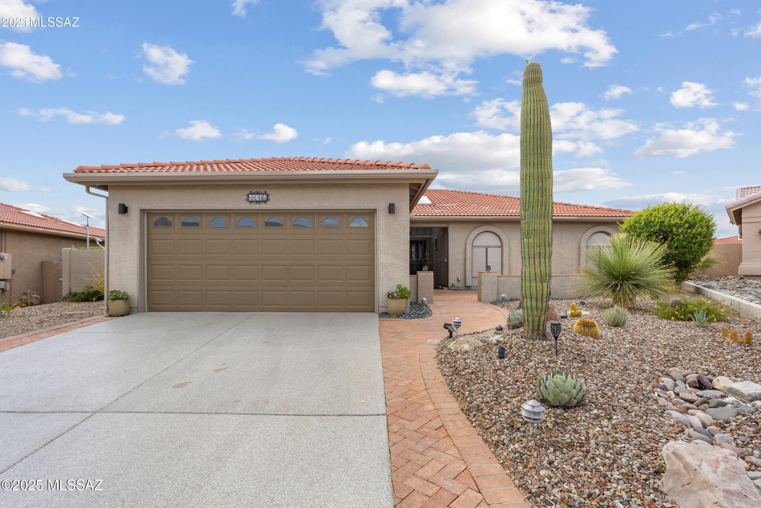Property Photo: 64342 E Golden Spur Court AZ 85739