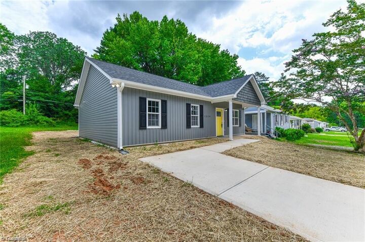 Property Photo: 1319 Mayfair Avenue NC 27405