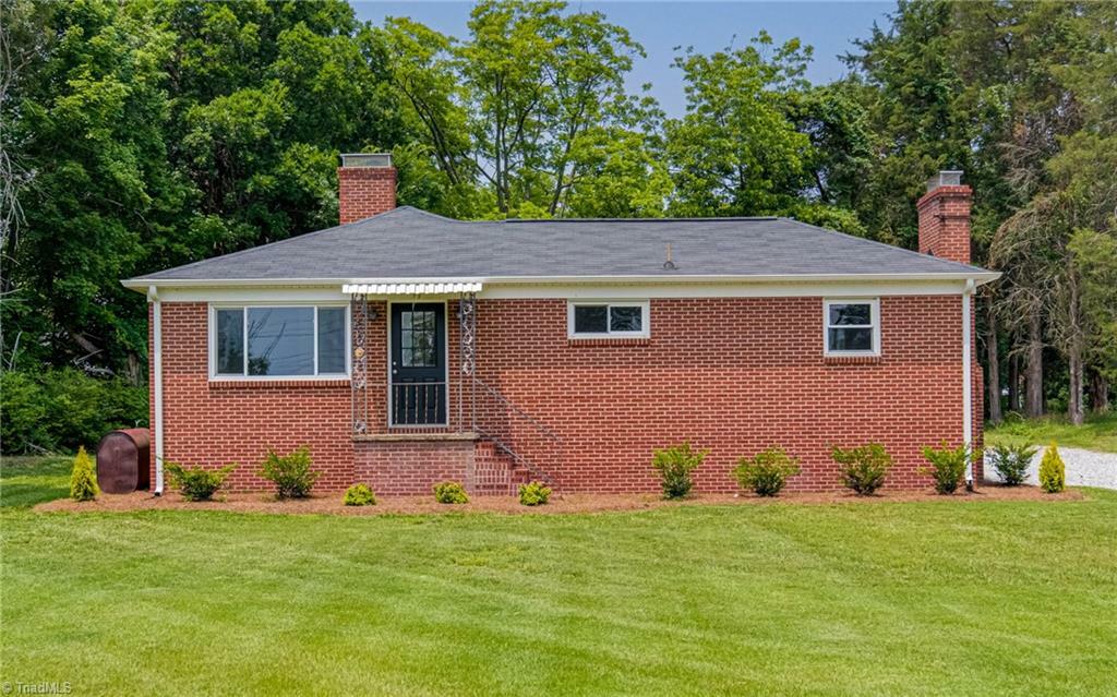 4249 High Point Road  Winston-Salem NC 27107 photo