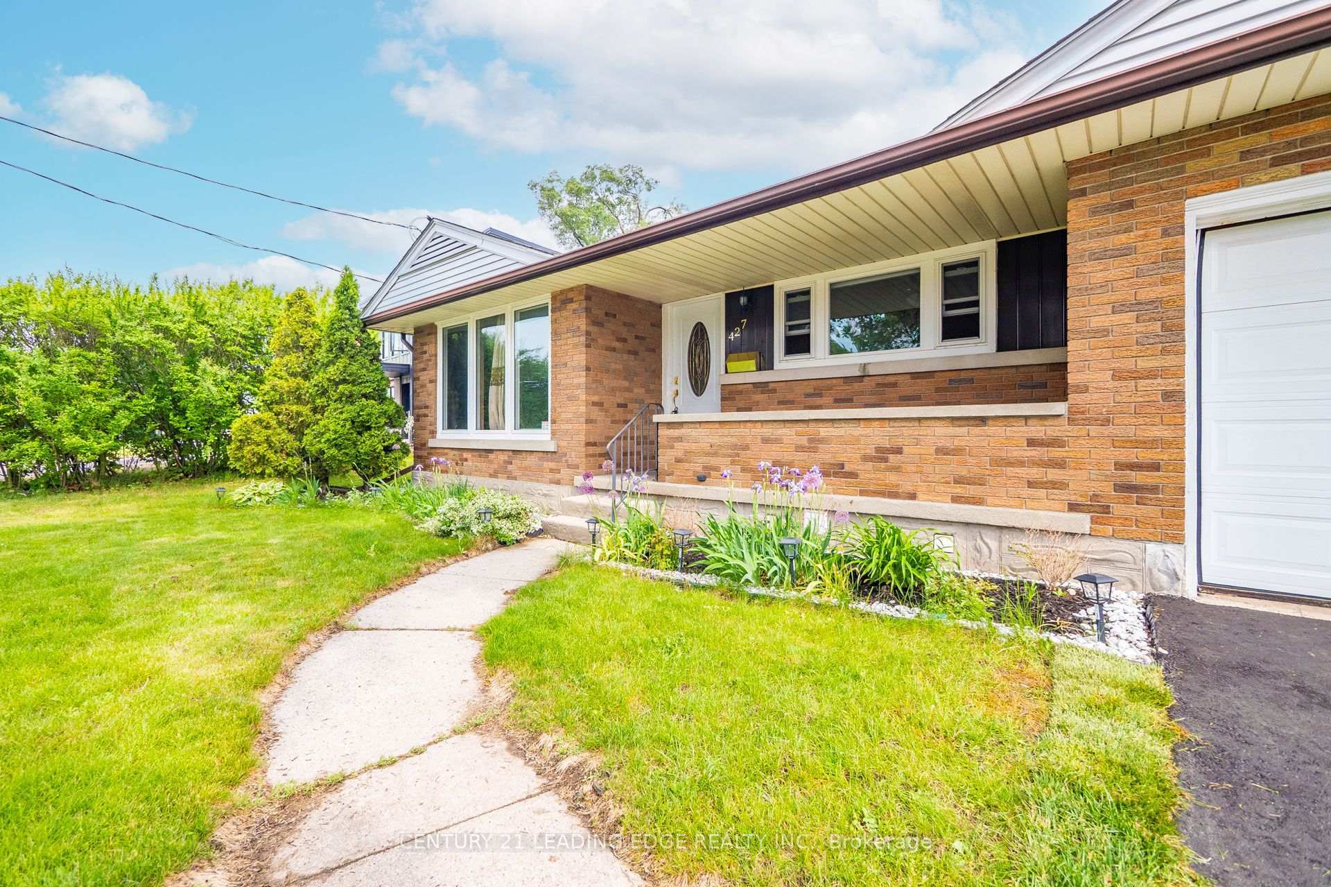 Property Photo: 427 Krug Street ON N2B 1K9