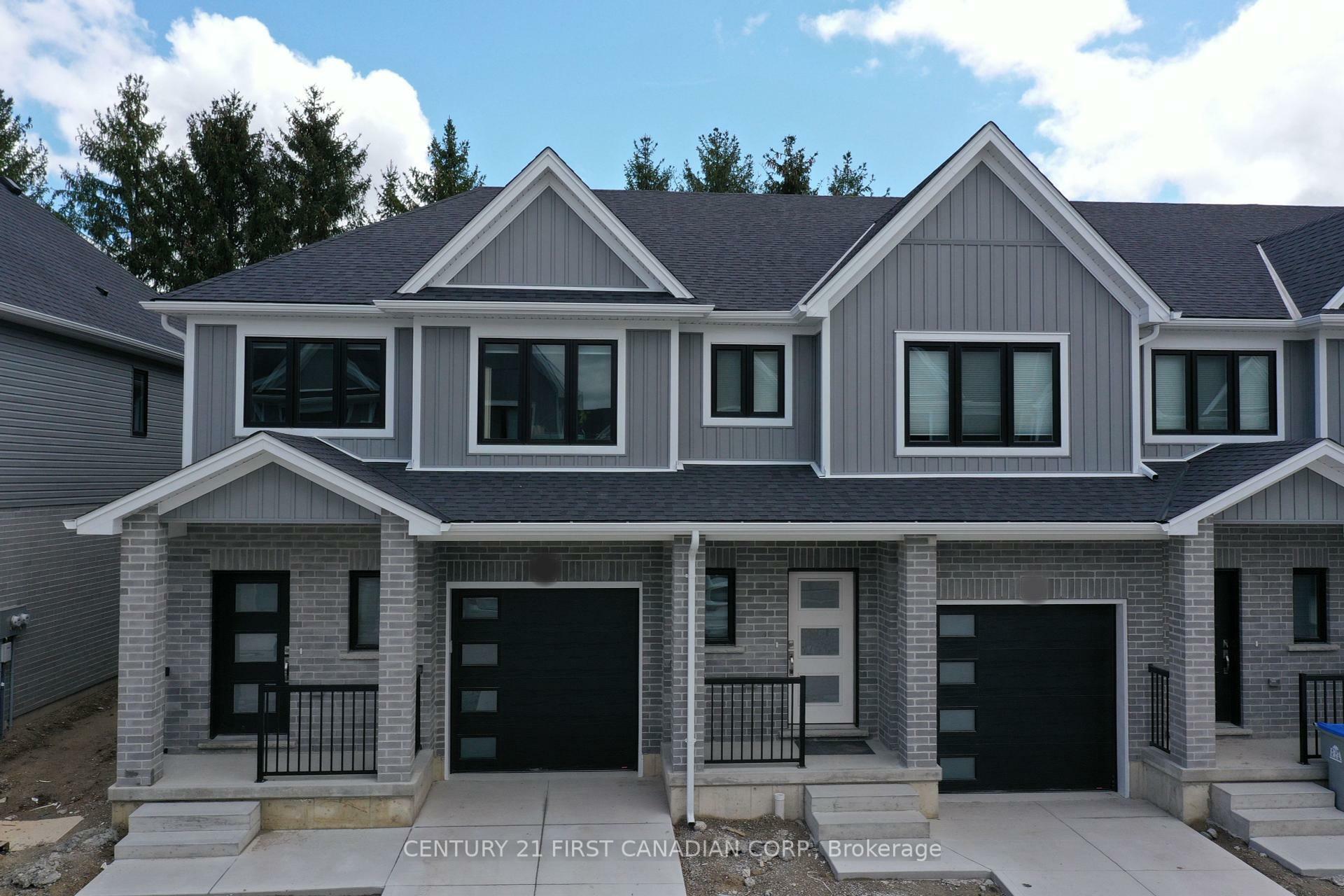 Property Photo: 17 Nicholson Street 7 ON N0M 2J0