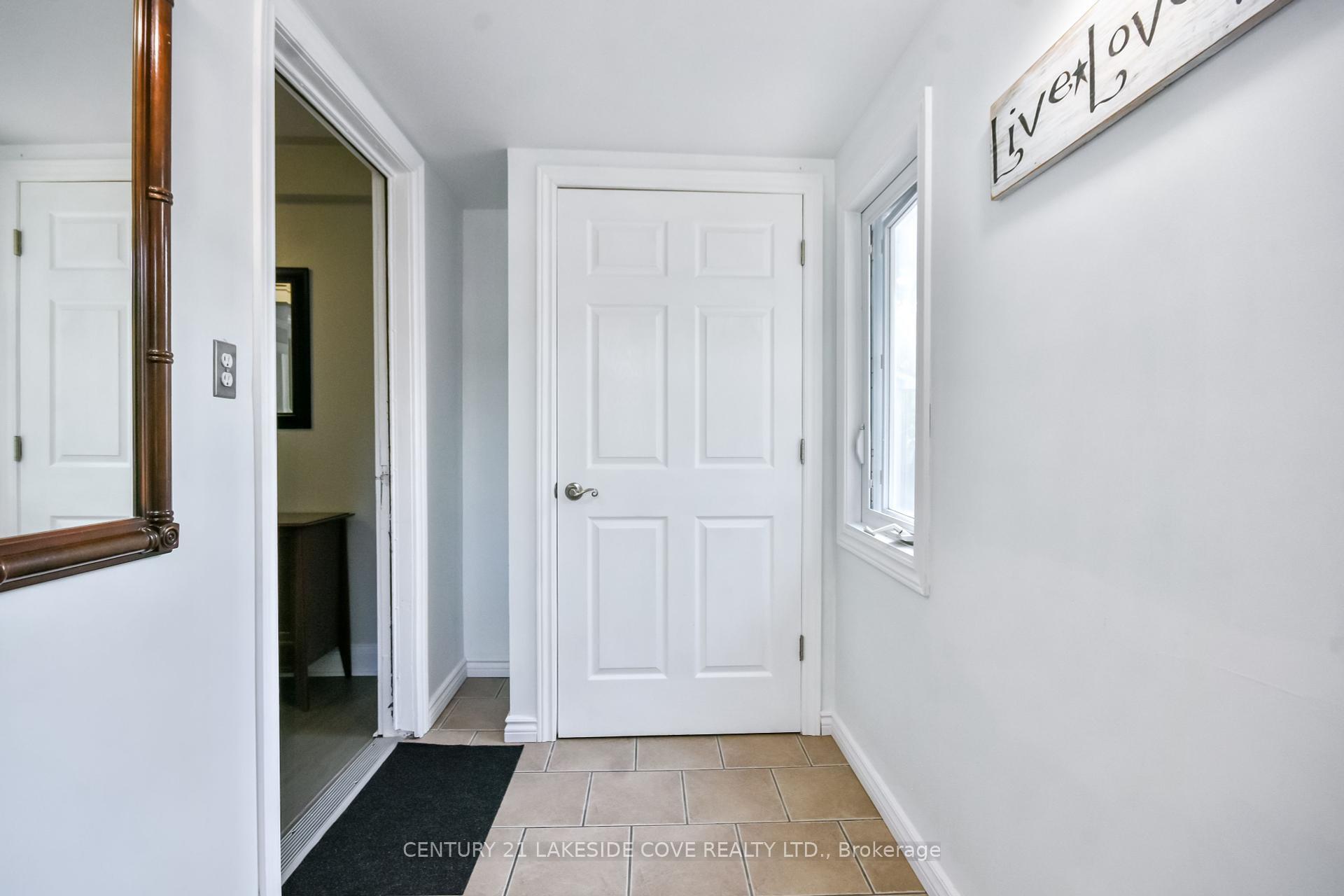 Photo de la propriété:  420 Raymond Avenue  ON L3V 6X4 