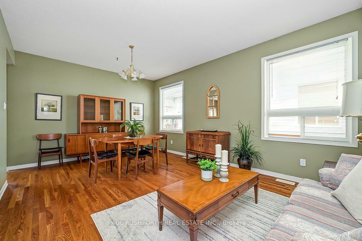 Photo de la propriété: 244 Deercroft Avenue ON K2J 5J9