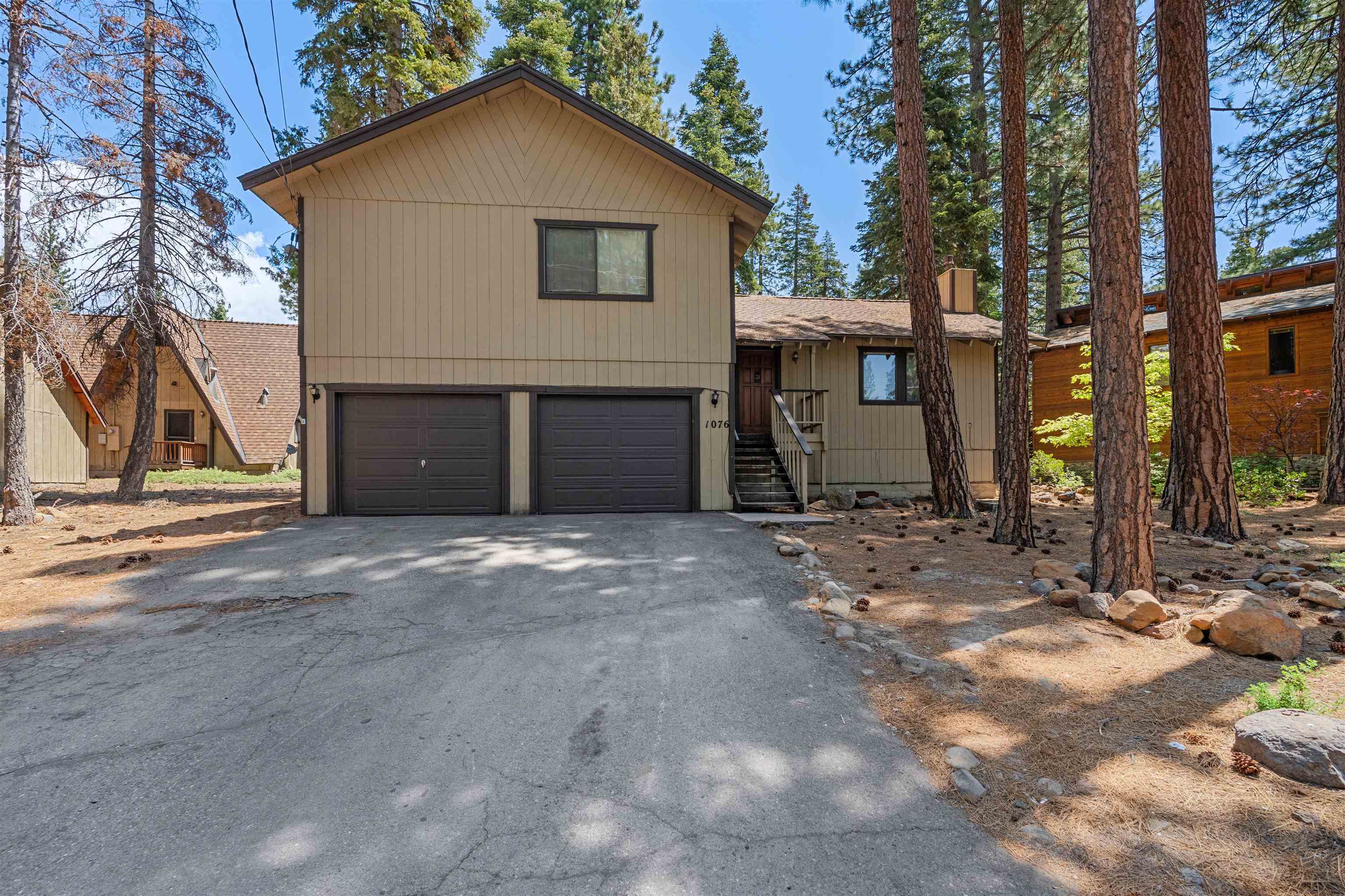 Property Photo: 1076 Nottingham Way CA 96148