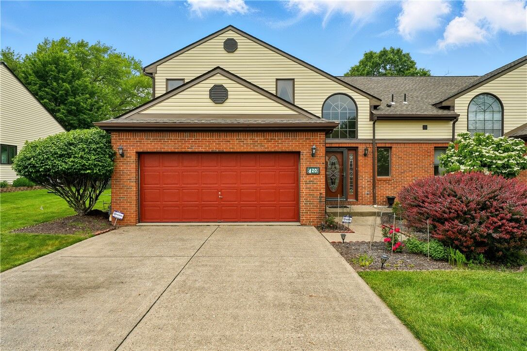 Property Photo:  120 Trolley Court  PA 15237 