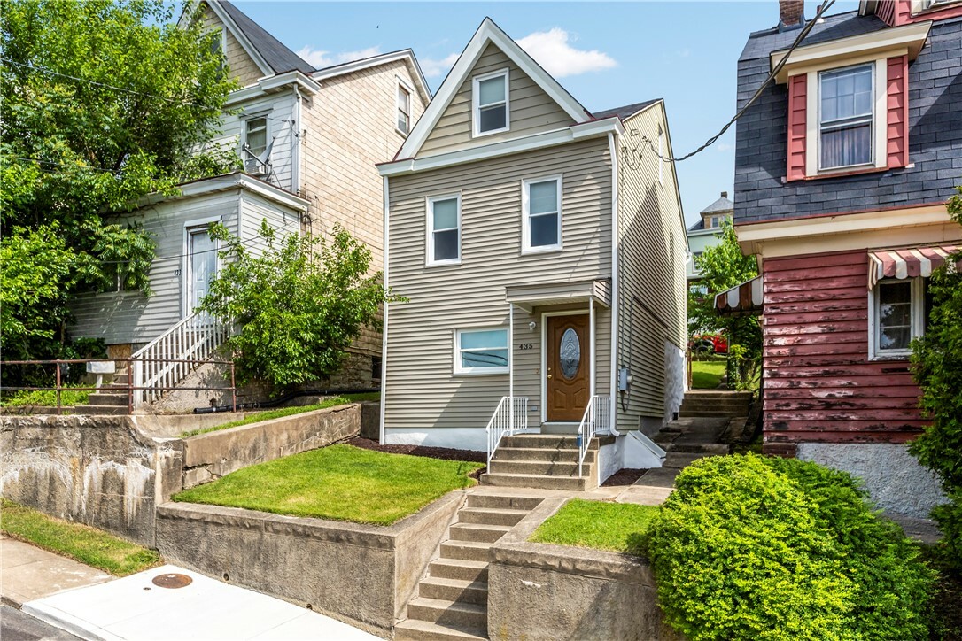 Property Photo: 435 Walde St PA 15210