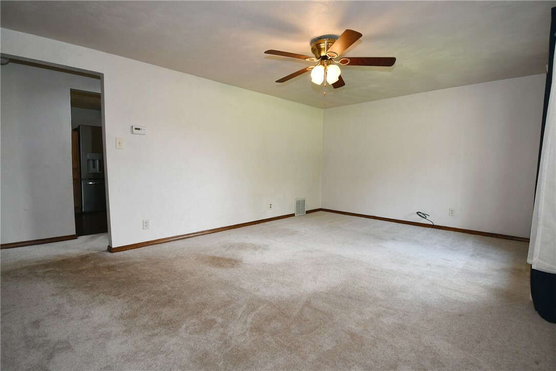 Property Photo:  794 Mercer Rd  PA 16001 