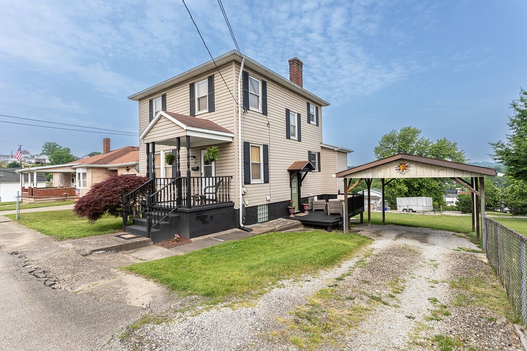 Property Photo: 124 Clarendon Avenue PA 15401