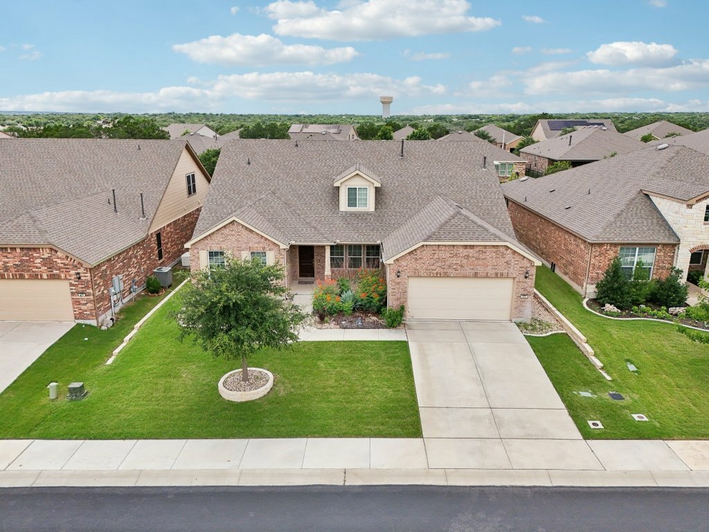 Property Photo: 806 Holiday Creek Lane TX 78633