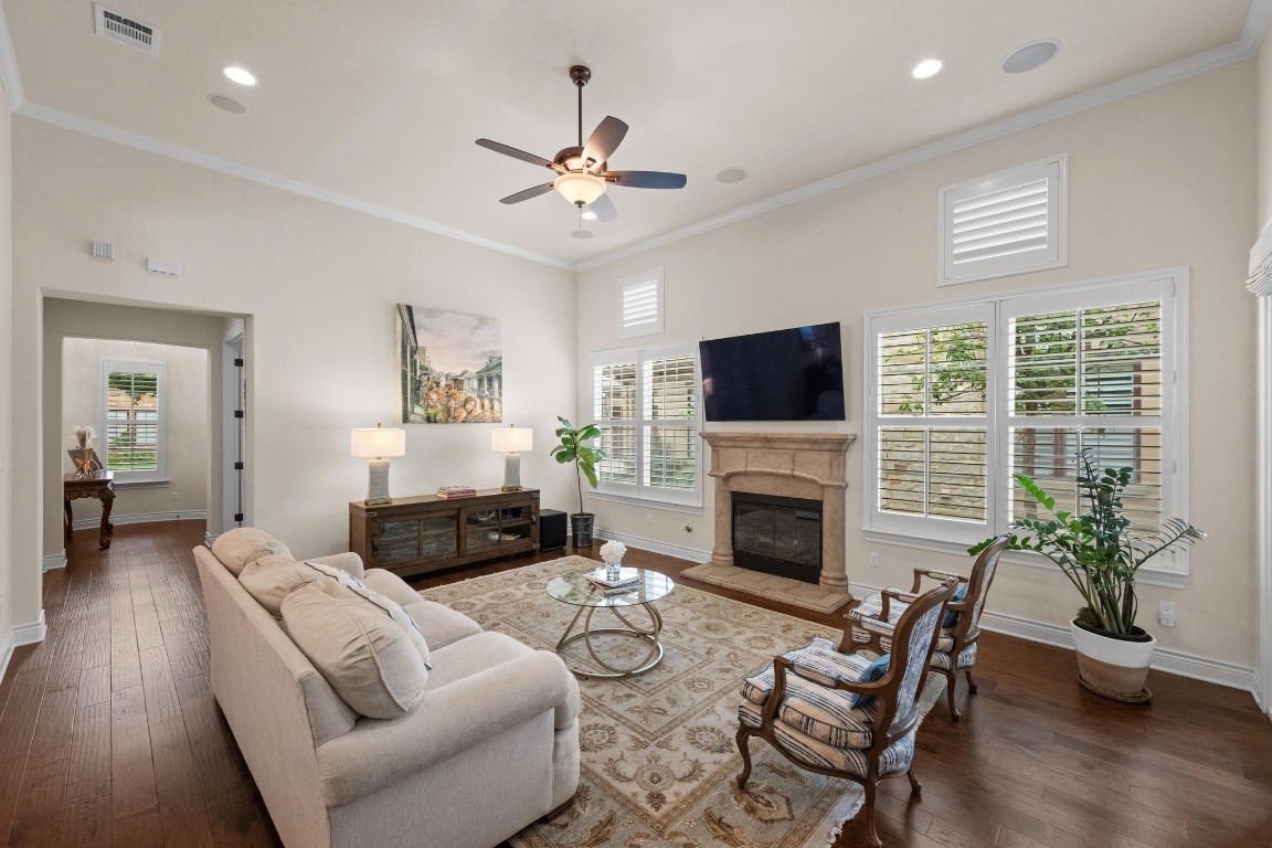 Property Photo: 223 Delfino Circle TX 78734