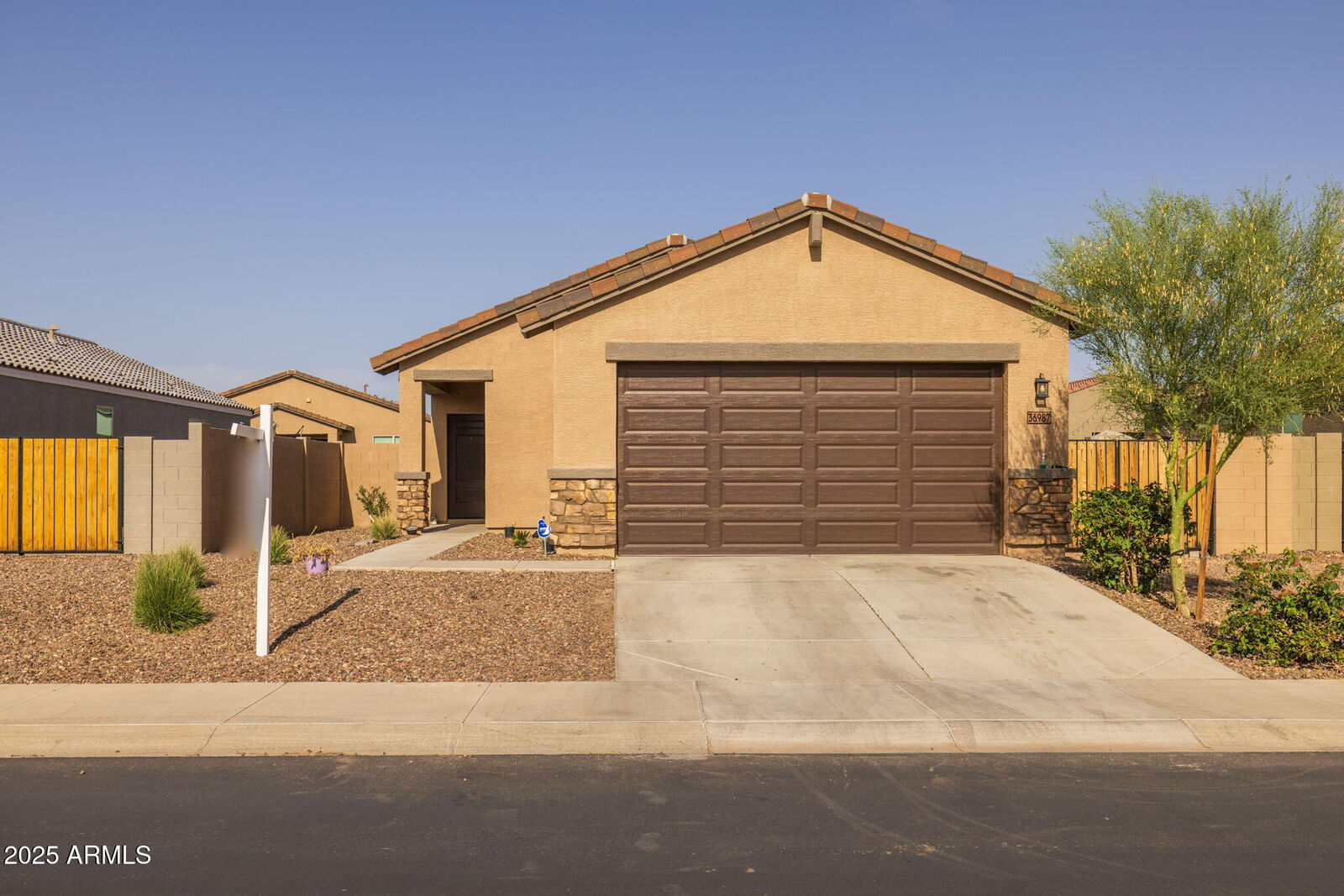 Property Photo:  36987 N Sidewinder Drive  AZ 85140 
