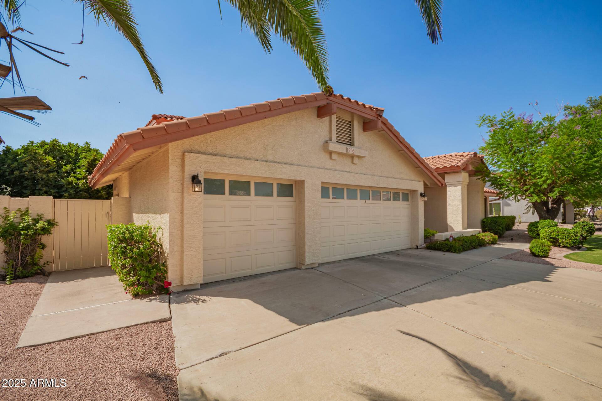 Property Photo: 1956 E Calle De Caballos -- AZ 85284