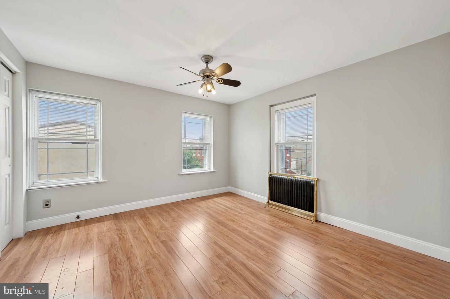 Property Photo: 1101 E Palmer Street PA 19125
