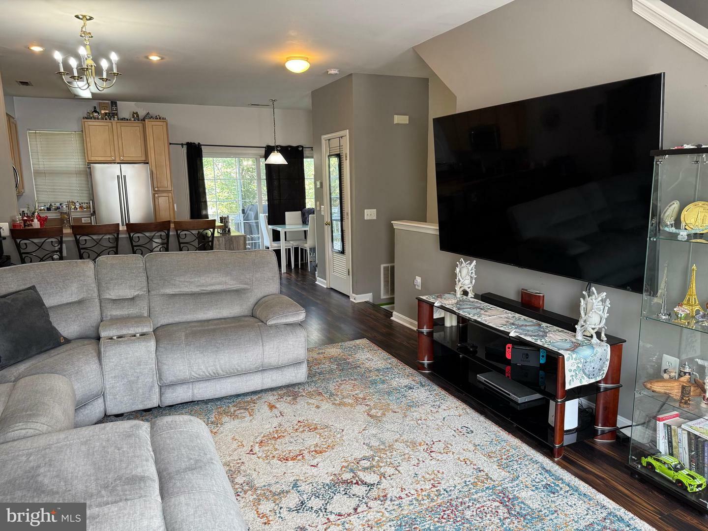 Property Photo: 23151 Blackthorn Square VA 20166