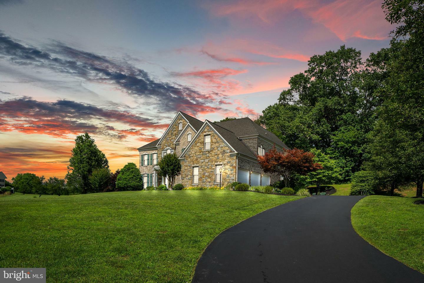 Property Photo:  8614 Augusta Farm Lane  MD 20882 