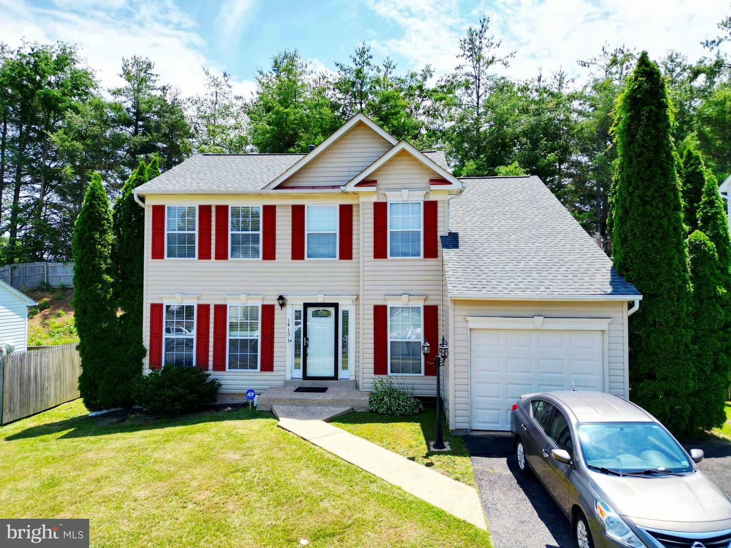 Property Photo: 14131 Rockinghorse Drive VA 22193