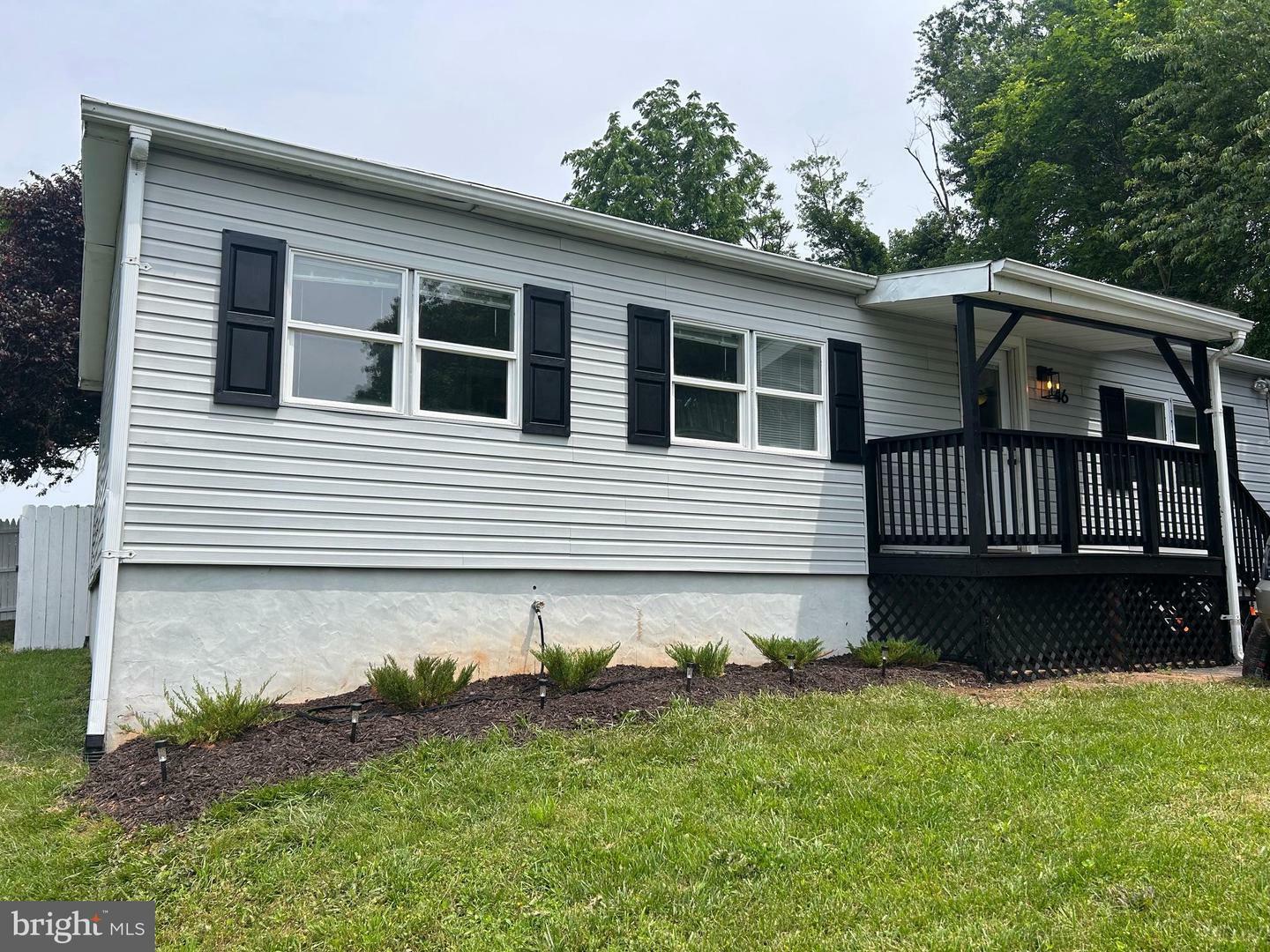 Property Photo: 46 E High Street PA 17366