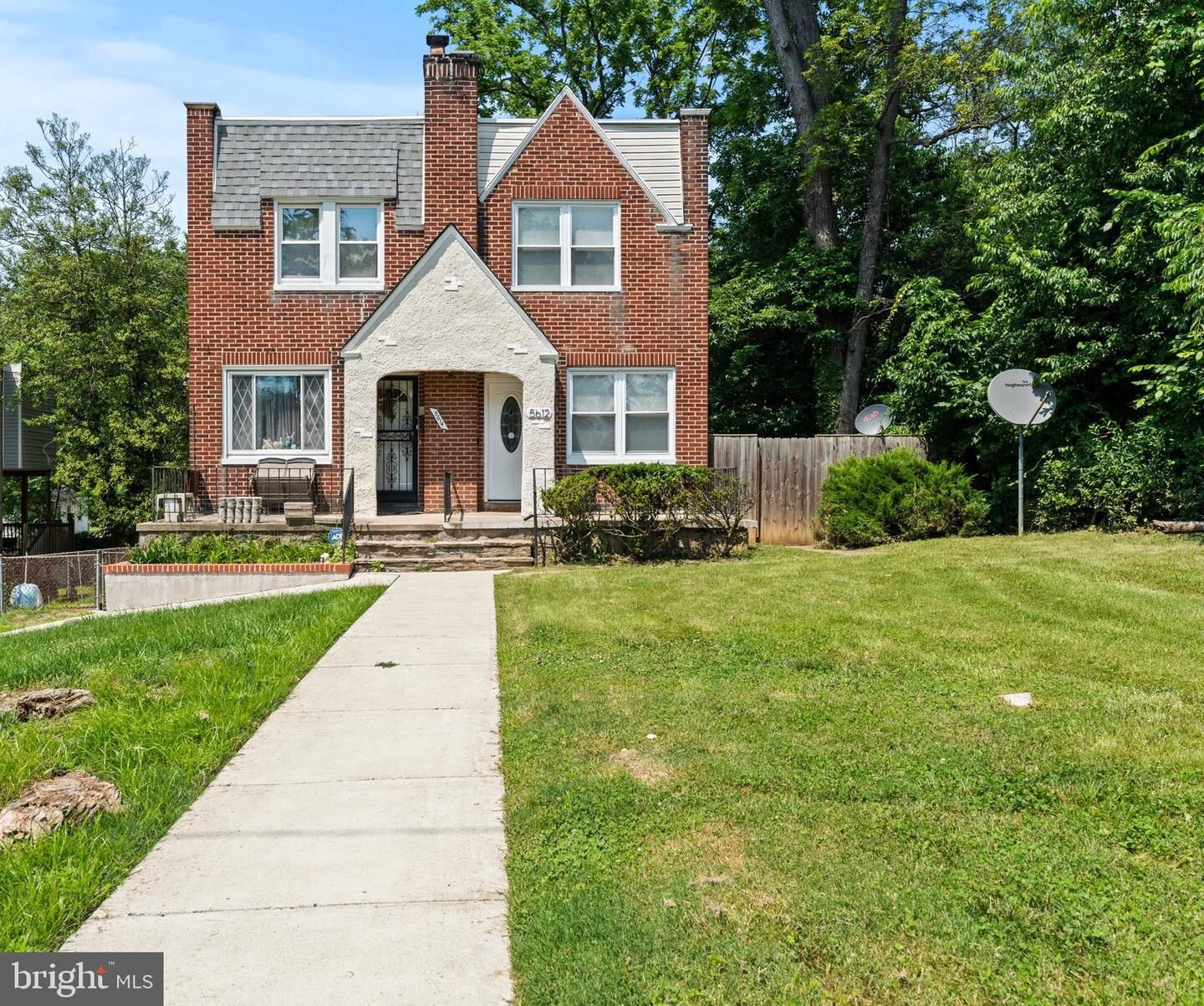 Property Photo: 5612 Stonington Avenue MD 21207