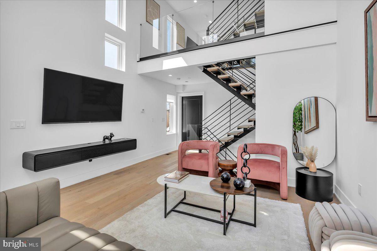 Property Photo: 2618 E Hagert Street PA 19125
