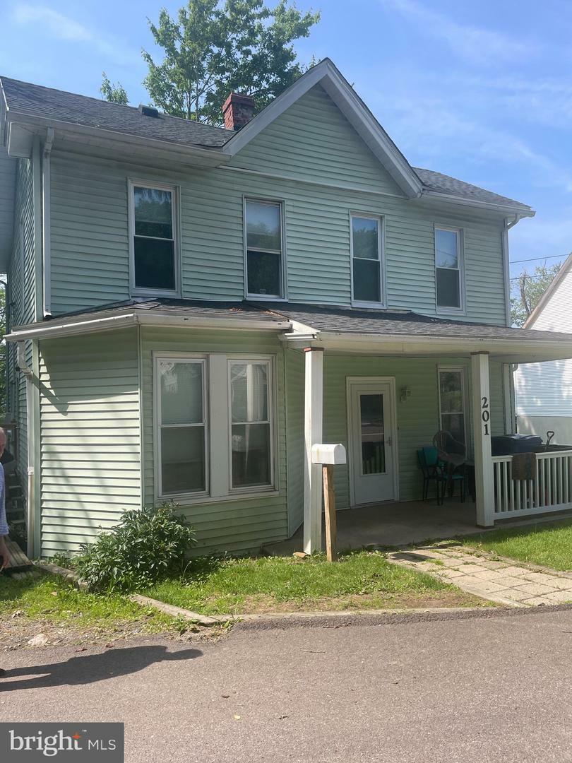 201 Bowery Street  Frostburg MD 21532 photo