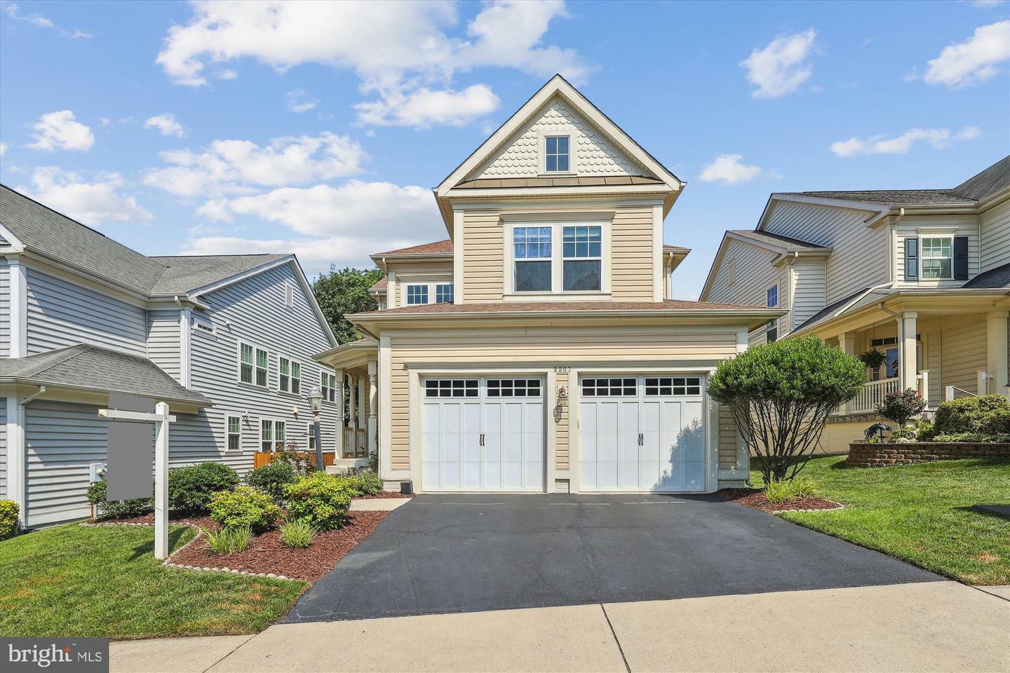Property Photo: 9807 Amsterdam Street VA 22079