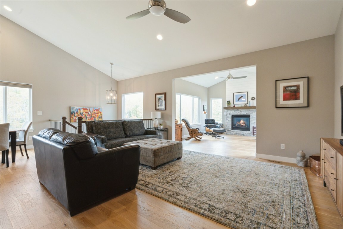 Property Photo: 1333 Forest Ridge Ct NE IA 52338