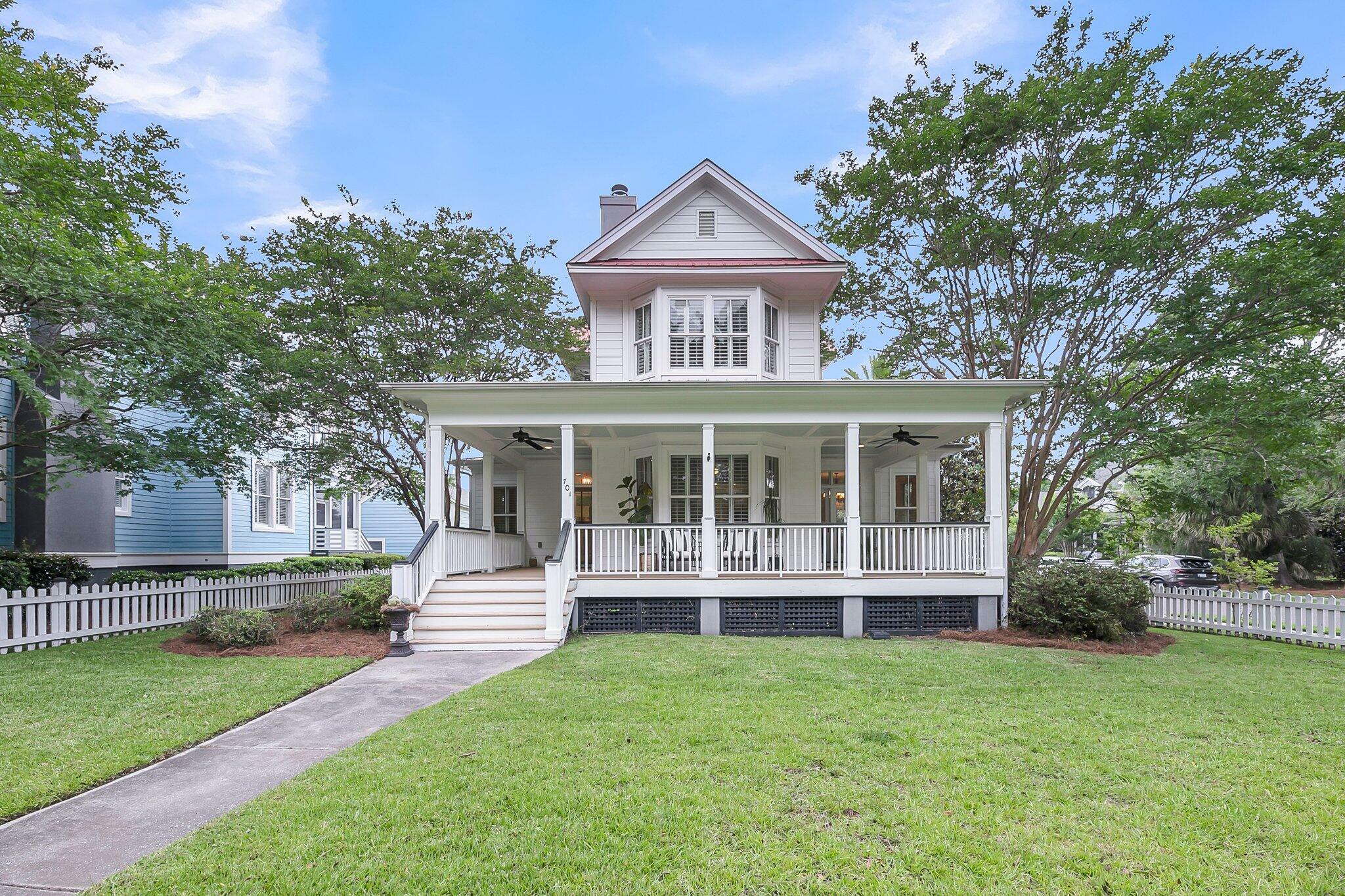 701 Hibbens Grant Boulevard  Mount Pleasant SC 29464 photo