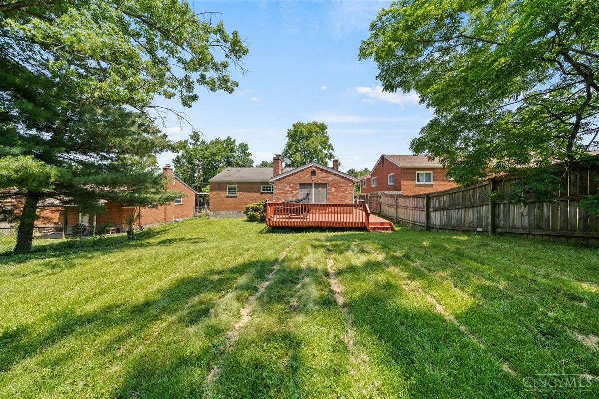 Property Photo: 8679 Elmtree Avenue OH 45231