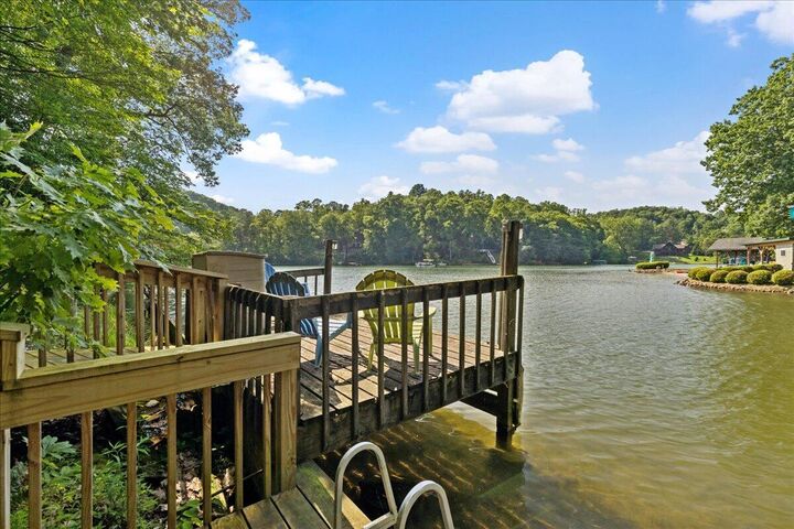 512 Natchez Lane  Sugar Grove OH 43155 photo