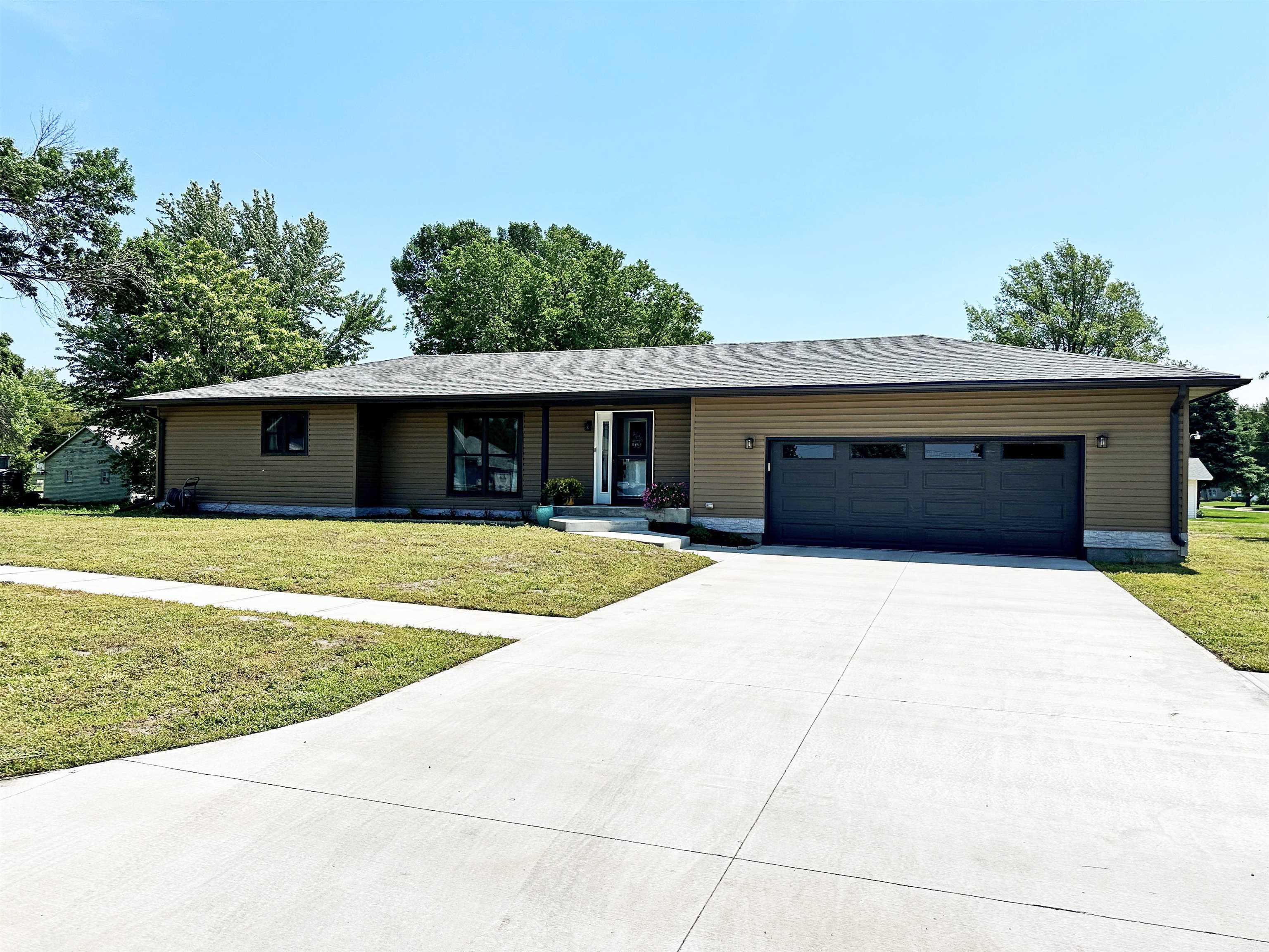 Property Photo:  820 Main Street  NE 68658 