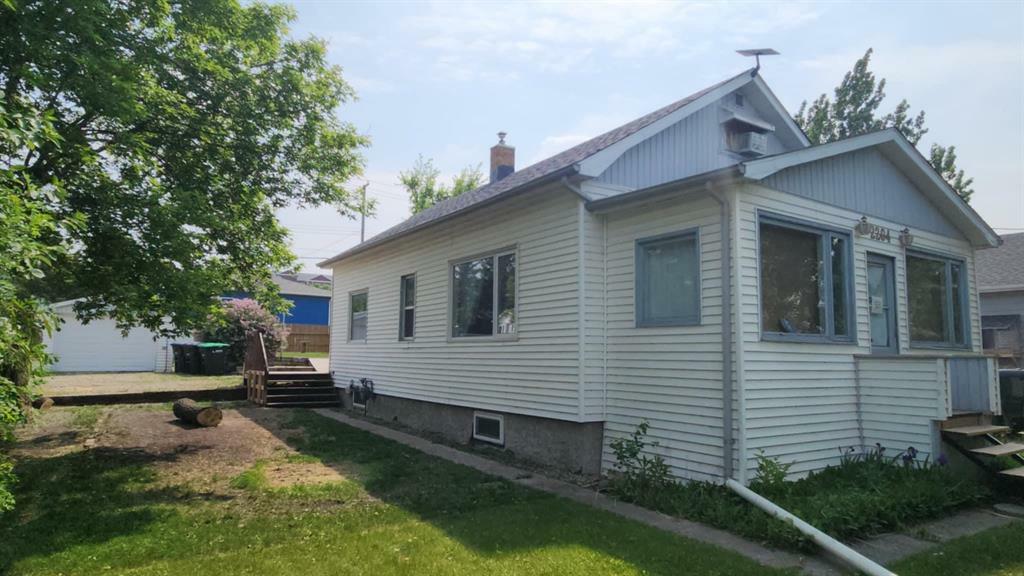 2204 McDonald Avenue  Brandon MB R7A 0A8 photo