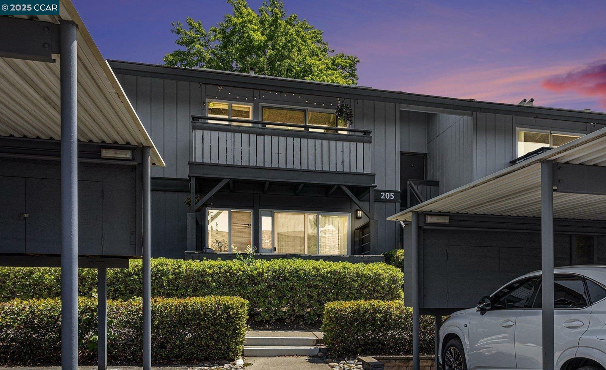 Property Photo: 205 Masters Ct 3 CA 94598