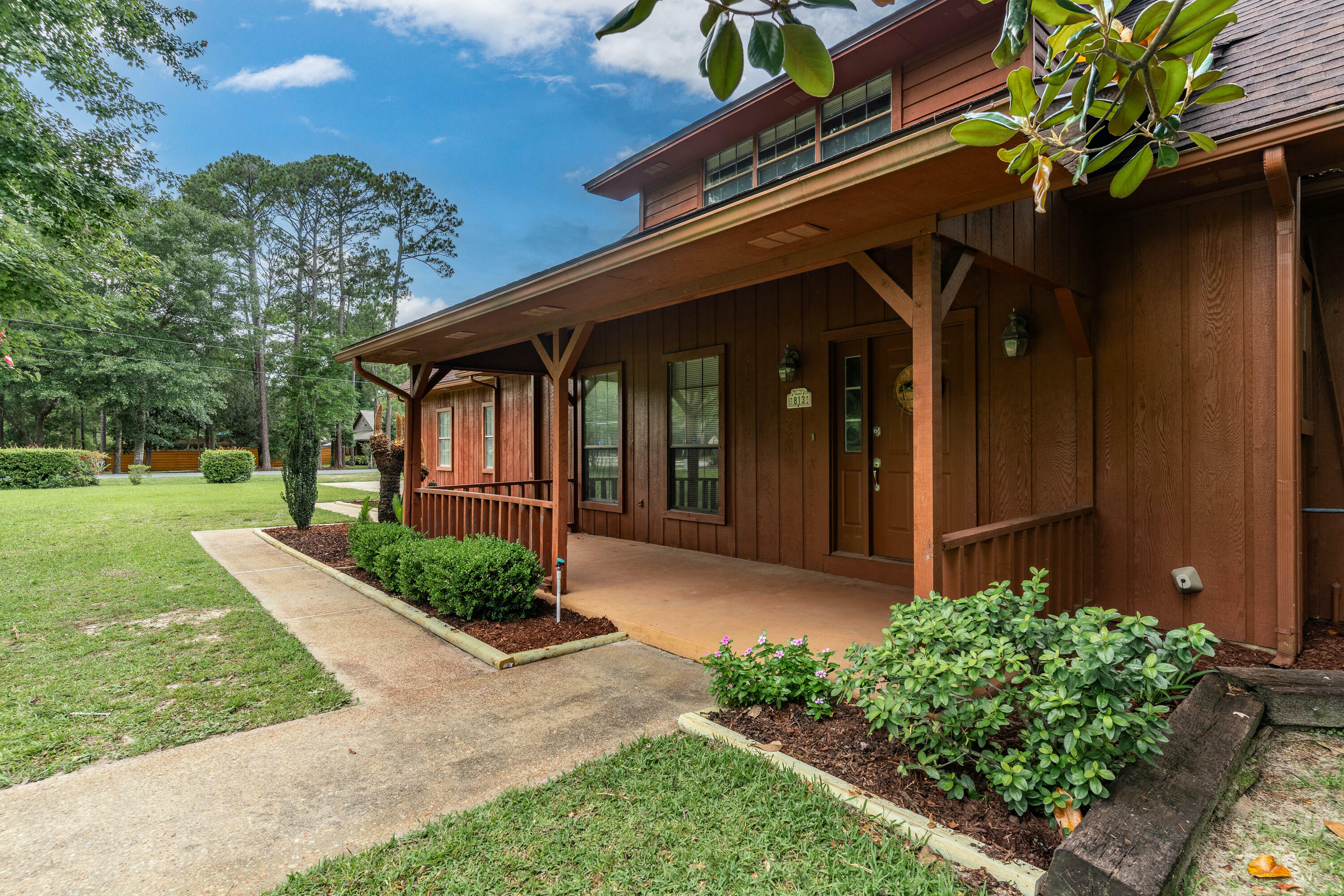 Property Photo: 813 Judson Street FL 32547