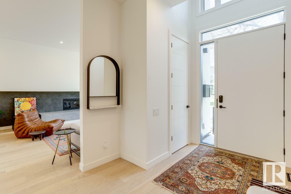 Property Photo: 7707 112S Avenue NW AB T5B 0H5