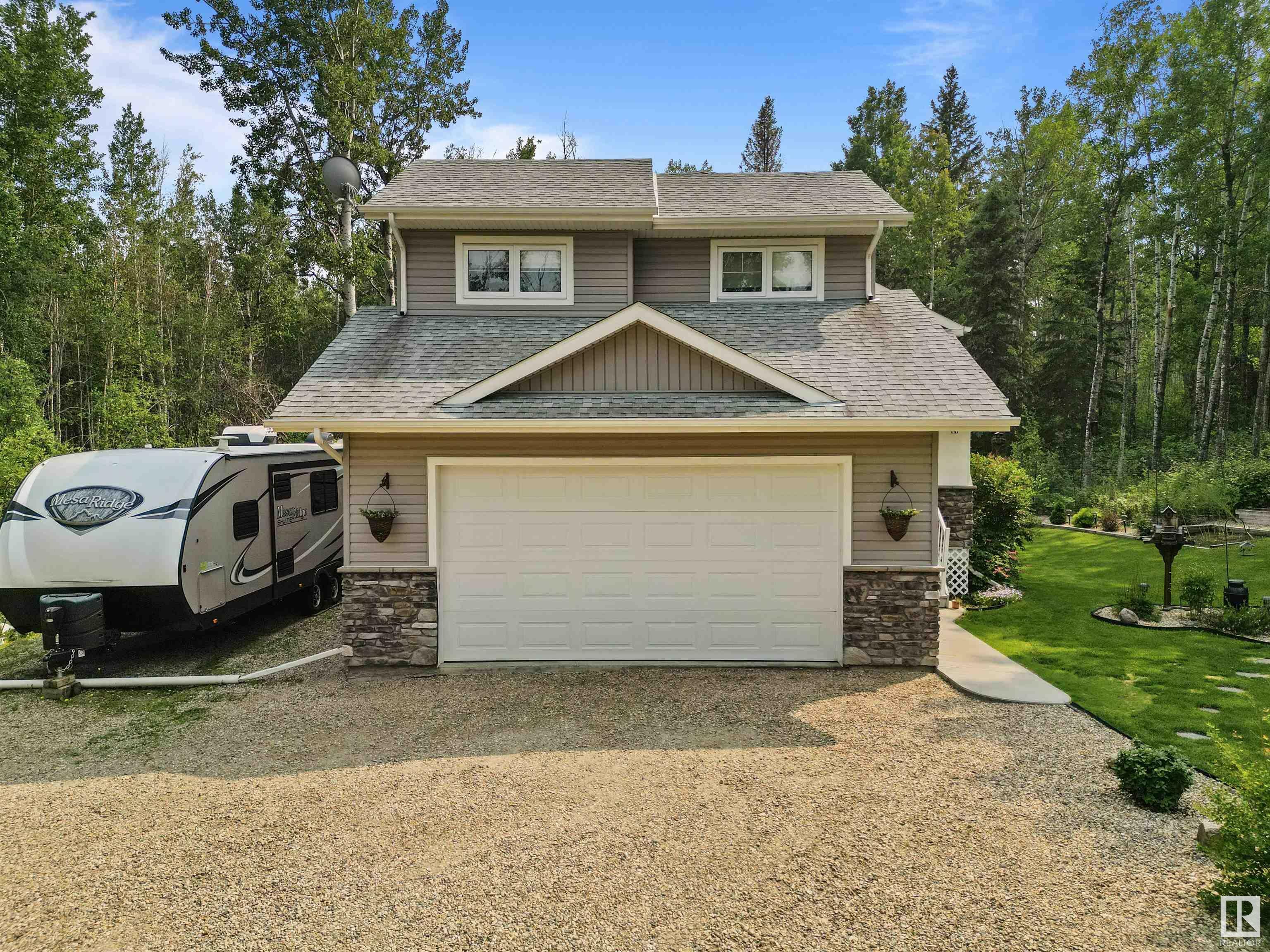 Property Photo: 5429 Twp Road 494 35 AB T0C 1W0