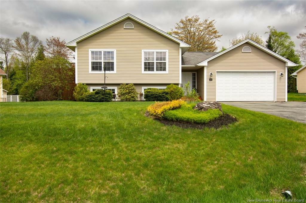 27 Carlton Drive  Quispamsis NB E2G 0C2 photo