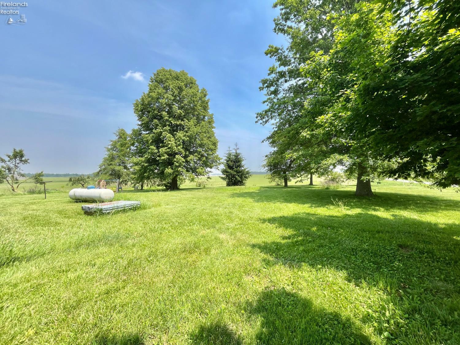 Property Photo: 12029 E Township Road 134 OH 44811
