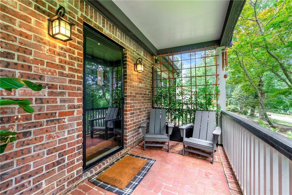 Property Photo: 1050 Lake Charles Drive GA 30075