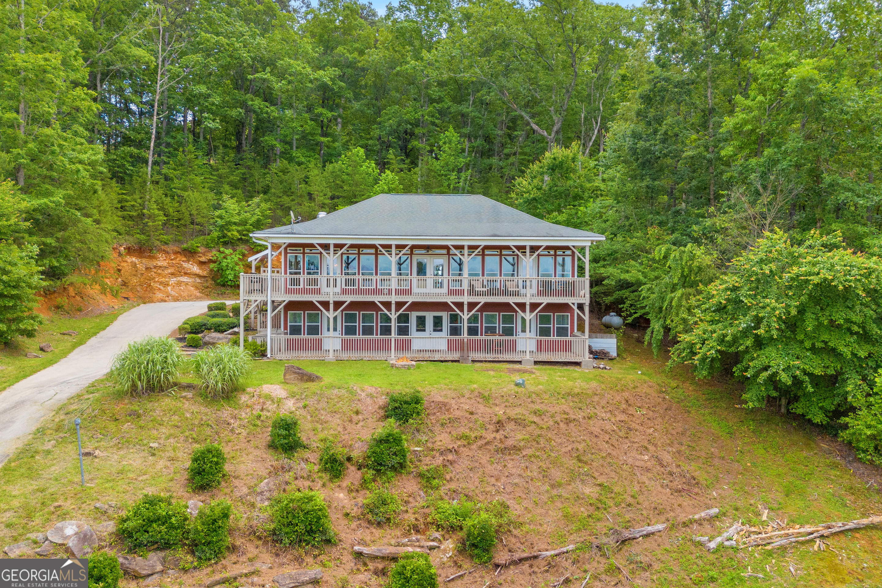 Property Photo: 1359 Asbury Mill Road GA 30528