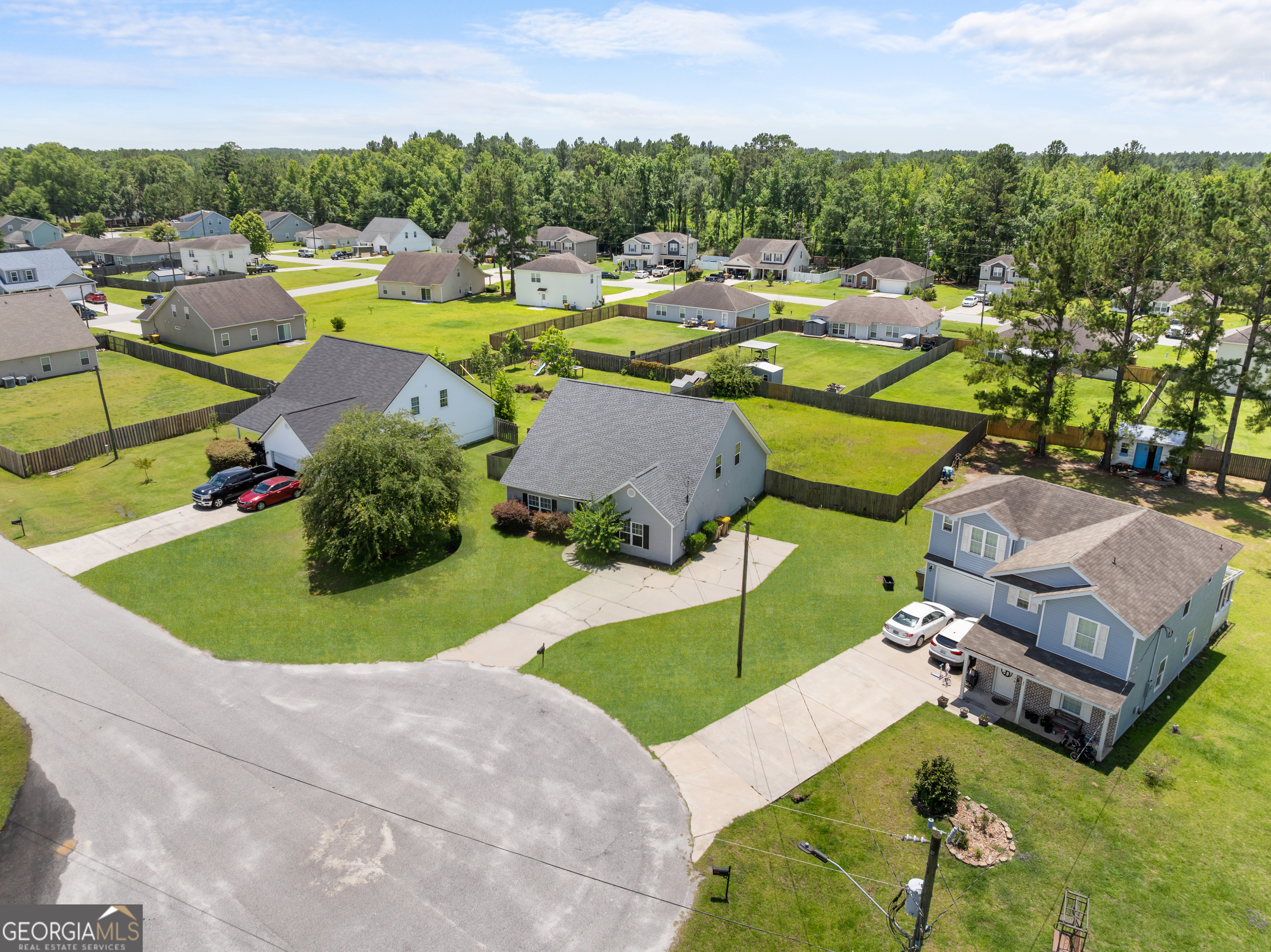 Property Photo: 35 Oscar Court GA 31308