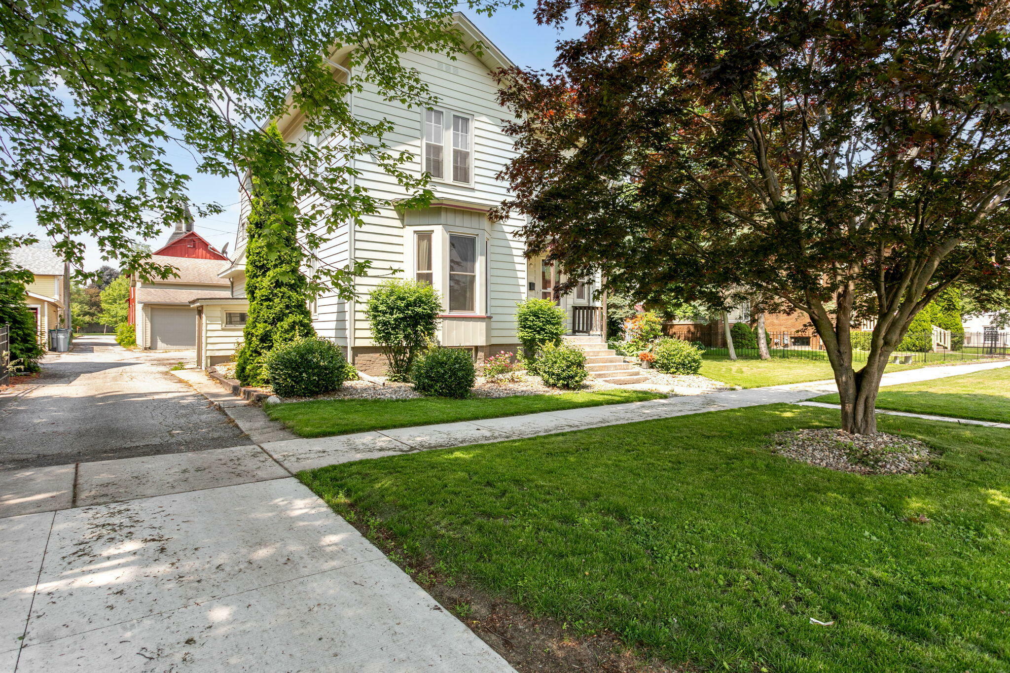 Property Photo: 1112 S Michigan Avenue IN 46350