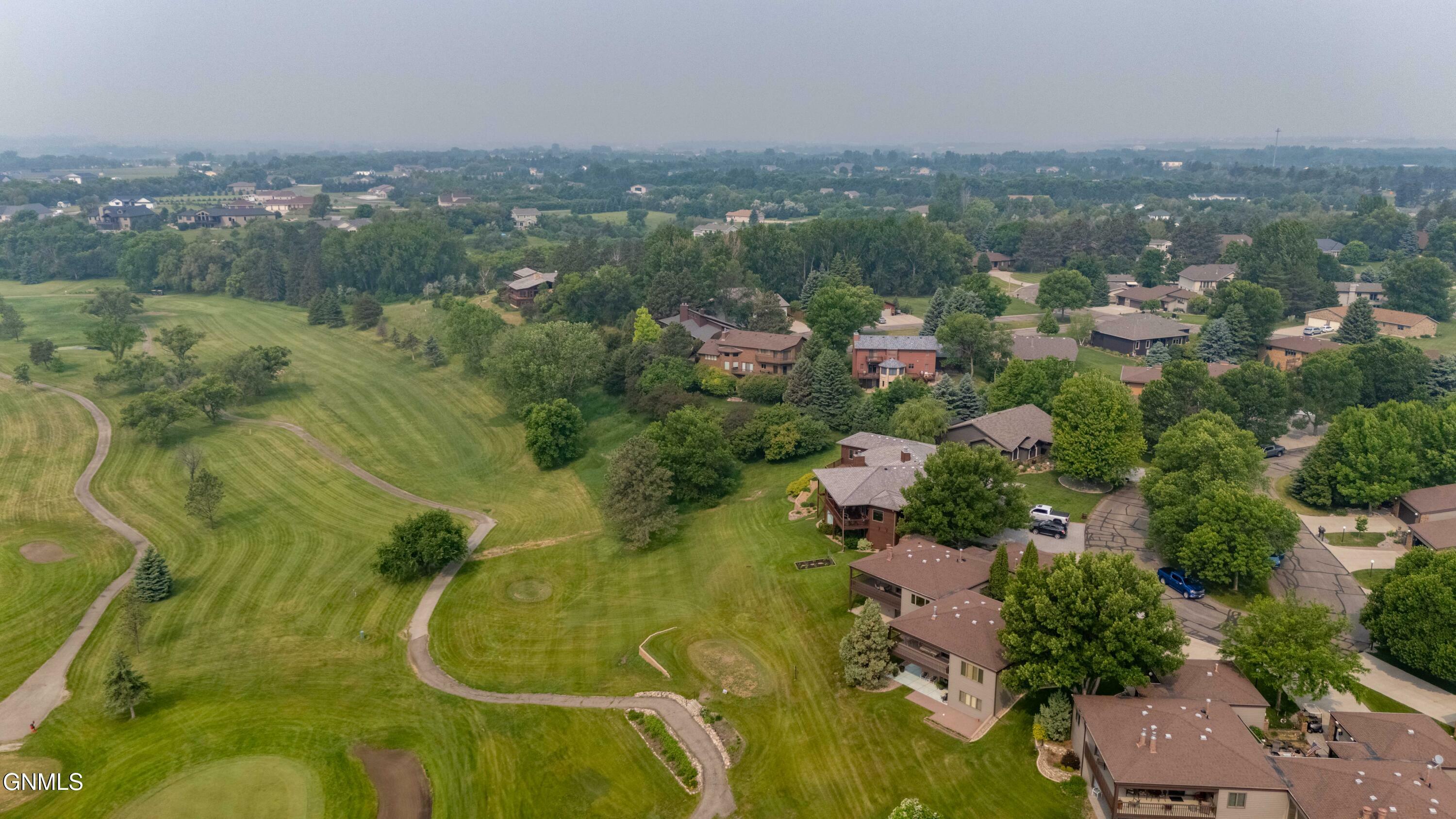 Property Photo: 120 Fairway Court ND 58501