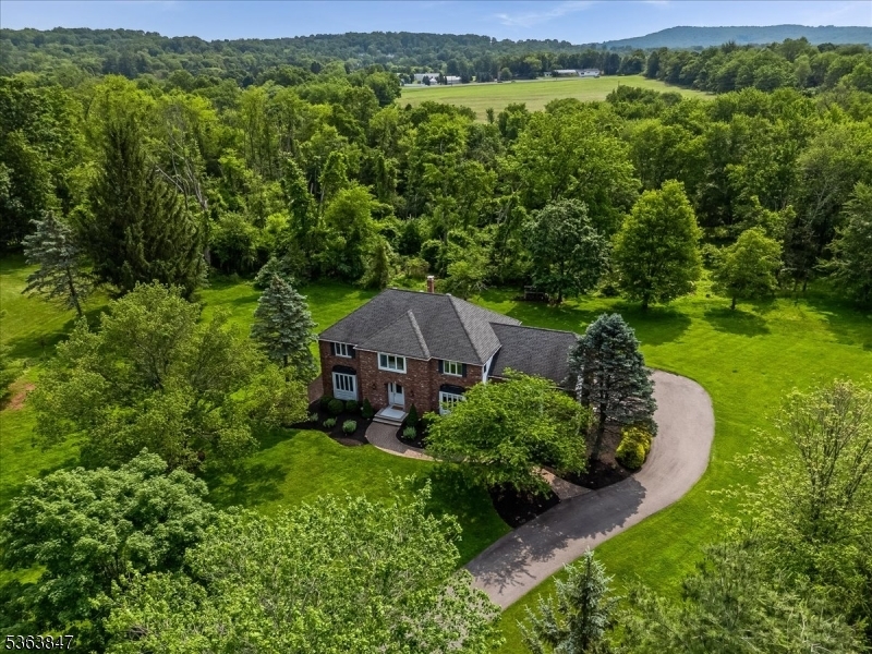 Property Photo: 7 Oxford Dr NJ 08801