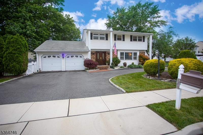 Property Photo: 1 Stradford Rd NJ 08859