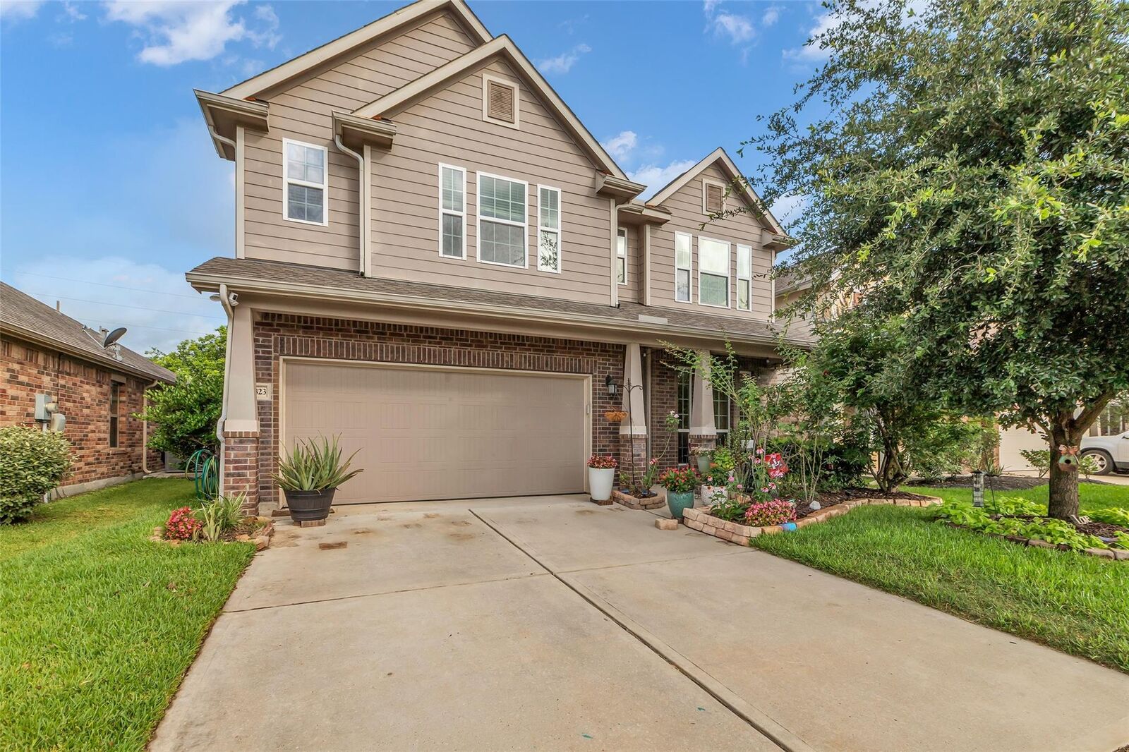 Property Photo: 23823 Pennington Hills Drive TX 77389