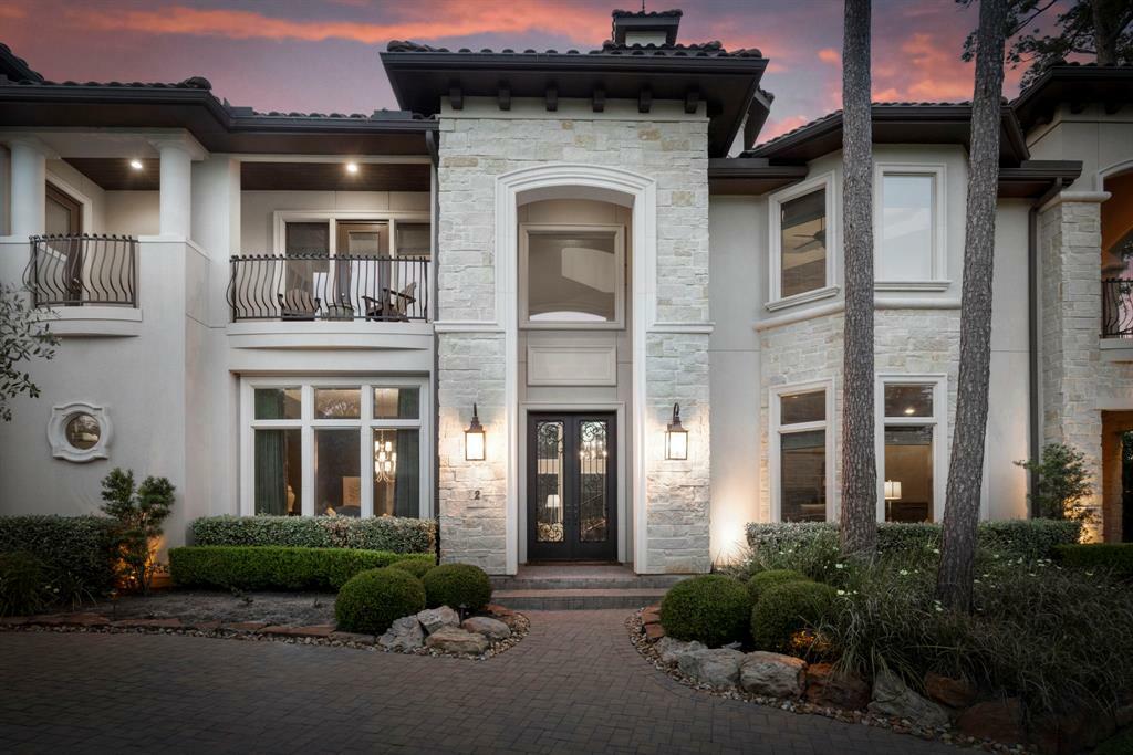 Property Photo: 2 N Badger Lodge Circle TX 77389